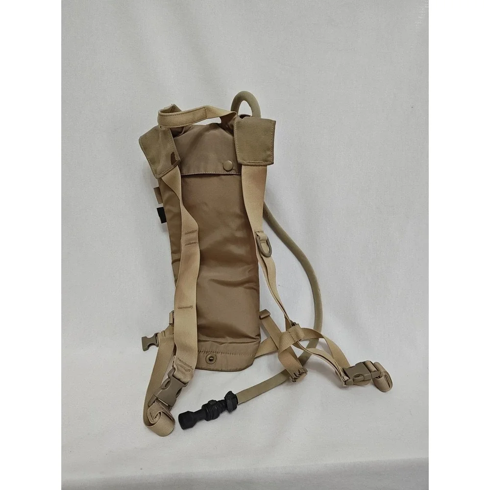 Camelbak Thermobak 2L Desert Camouflage Brown Tan Hydration Pack Hiking Outdoors